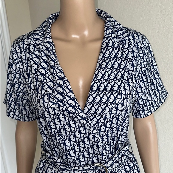 Navy & White Printed Wrap Romper with Belt Size Medium - Picture 3 of 16